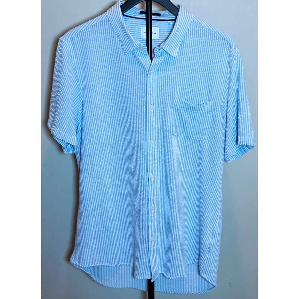 7Diamonds Men's Seersucker Striped Short Sleeve Button-Up Shirt Blue White L